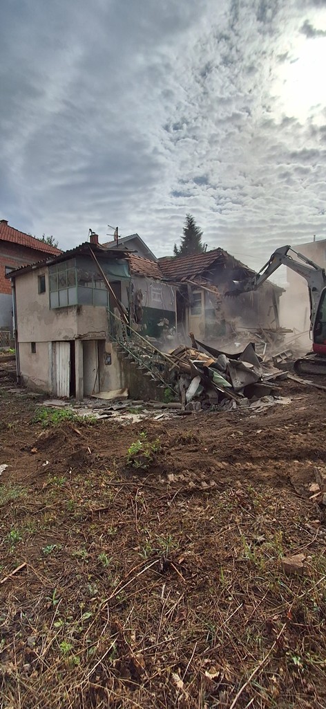 Rušenje starih objekata